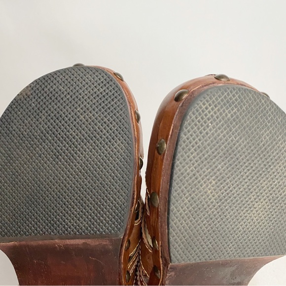 VINTAGE NOMI LEATHER CLOGS SIZE 8 - Picture 11 of 12